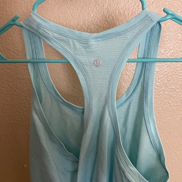 Lululemon Icing Blue SWIFTLY TECH RACERBACK TANK TOP 2.0 *RACE LENGTH - Picture 4 of 4